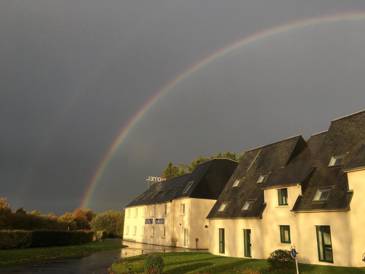 Best Western Armor Park Dinan Et Spa Exterior foto